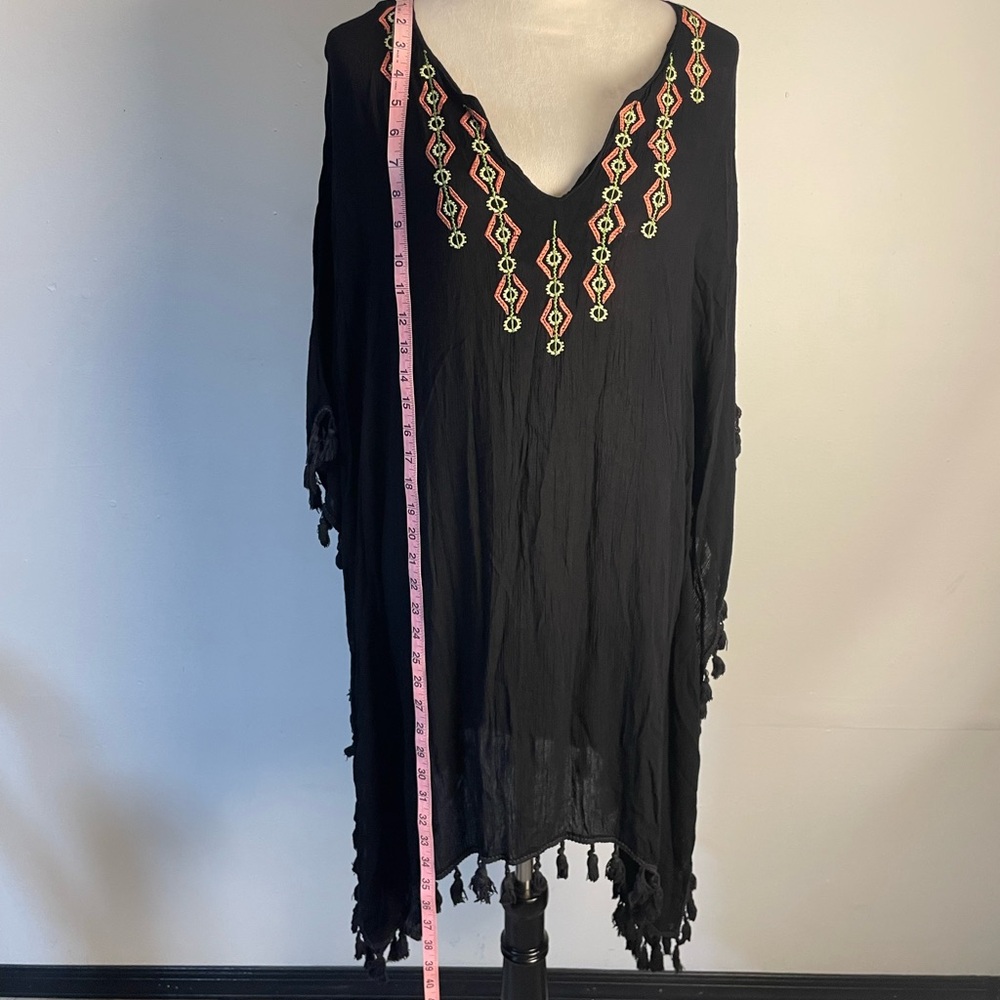 Embroidered Black Midi Dress - Picture 3 of 7